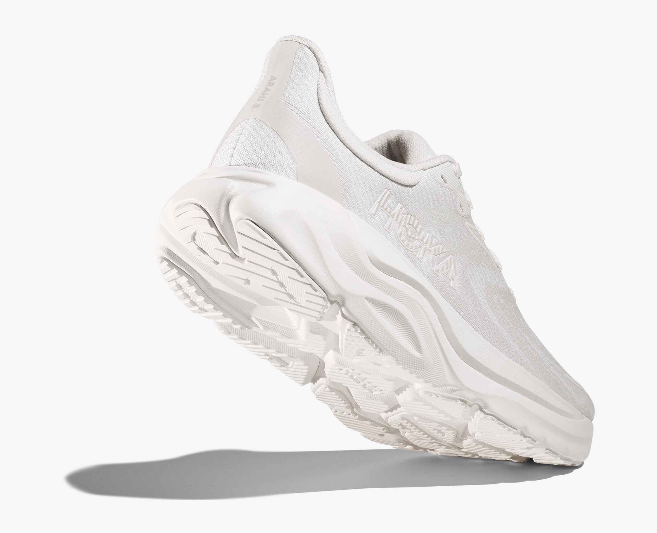 Women's Arahi 8 - white / white