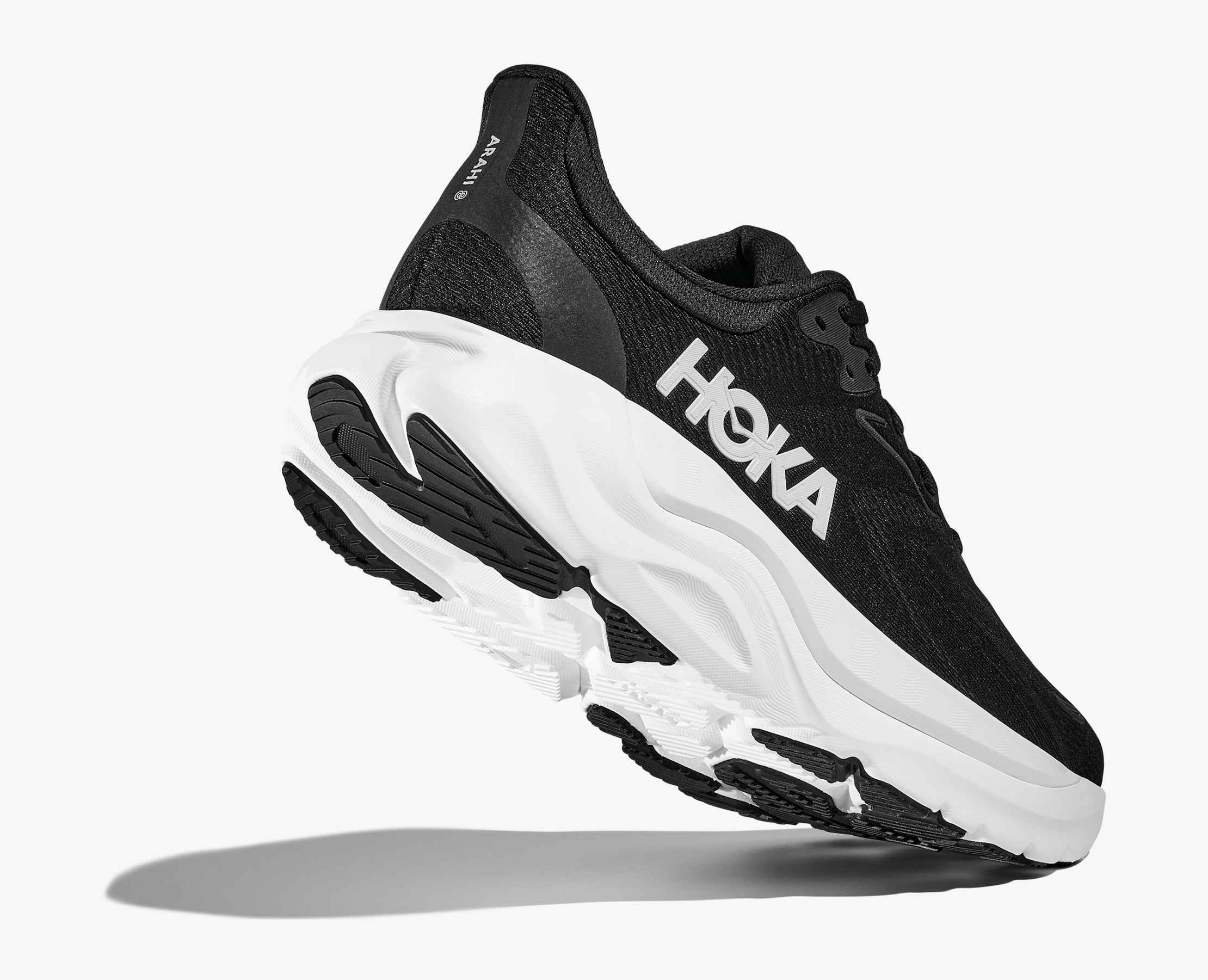 Women's Arahi 8 - black / white